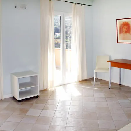 Ferienwohnung 181s * Cavo